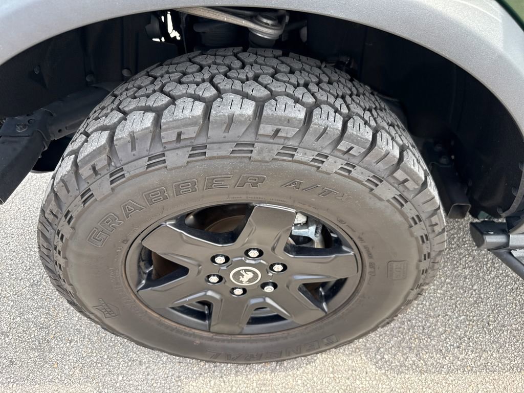 Used 2024 Ford Bronco Black Diamond AWD/4WD image 12