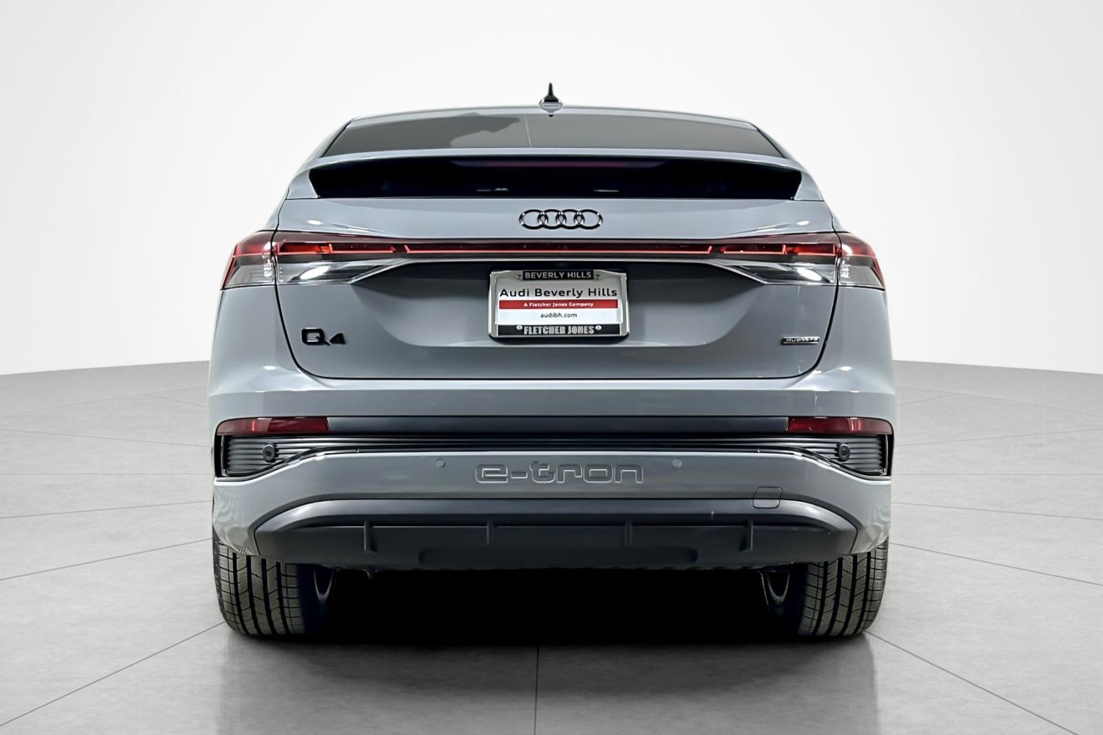 Certified 2023 Audi Q4 e-tron Premium AWD/4WD image 4