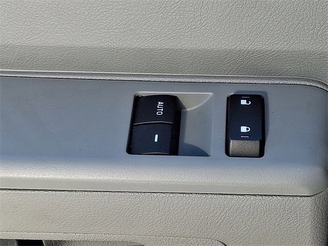 Used 2024 Ford E-450 and Econoline 450 Super Duty w/ Driver's Safety Package image 23