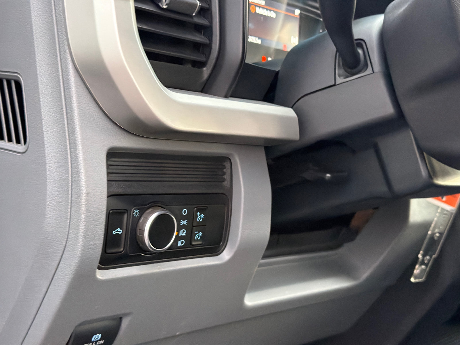 Used 2023 Ford F350 XL AWD/4WD image 19