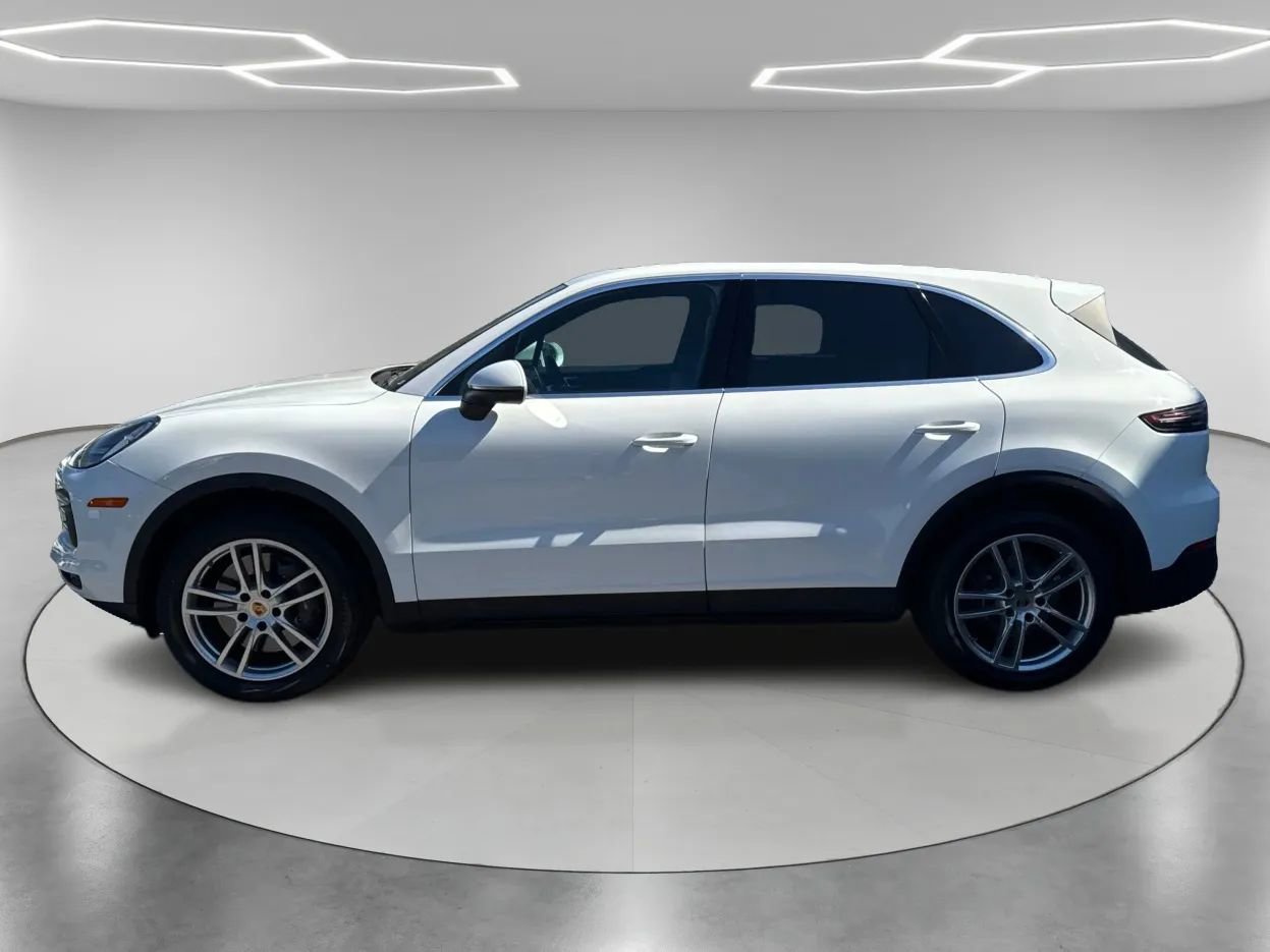 Used 2023 Porsche Cayenne image 8