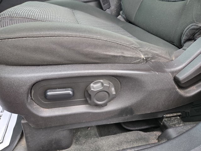 Used 2014 Ford Explorer XLT FWD image 24