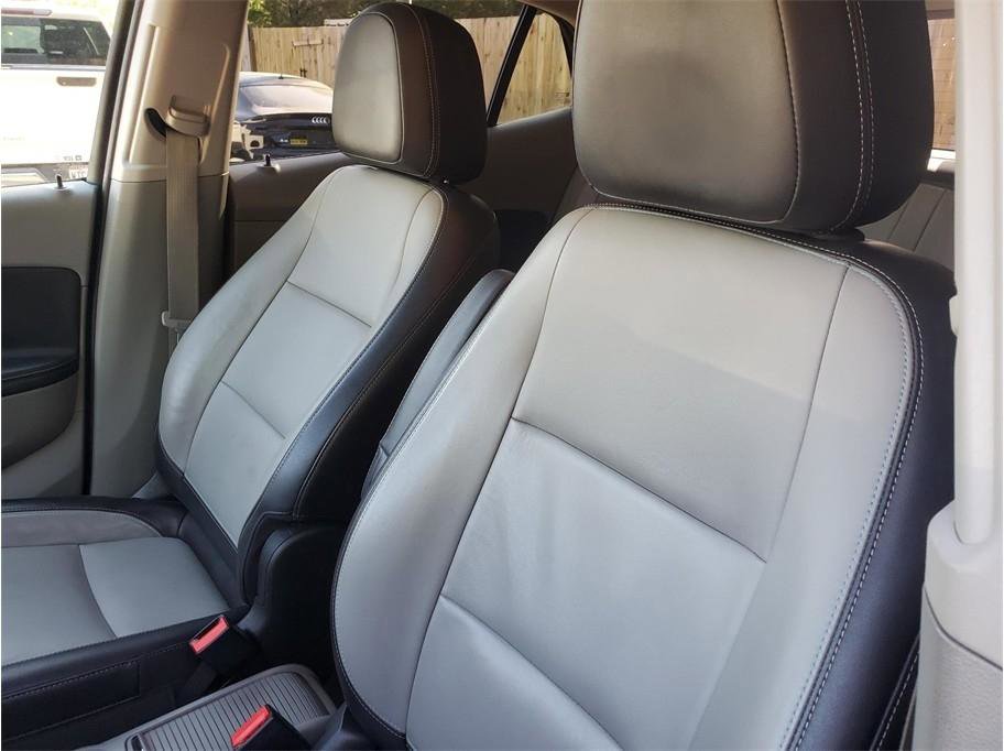 Used 2016 Buick Encore Leather FWD image 17