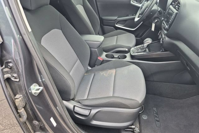 Used 2022 Kia Soul LX FWD image 25