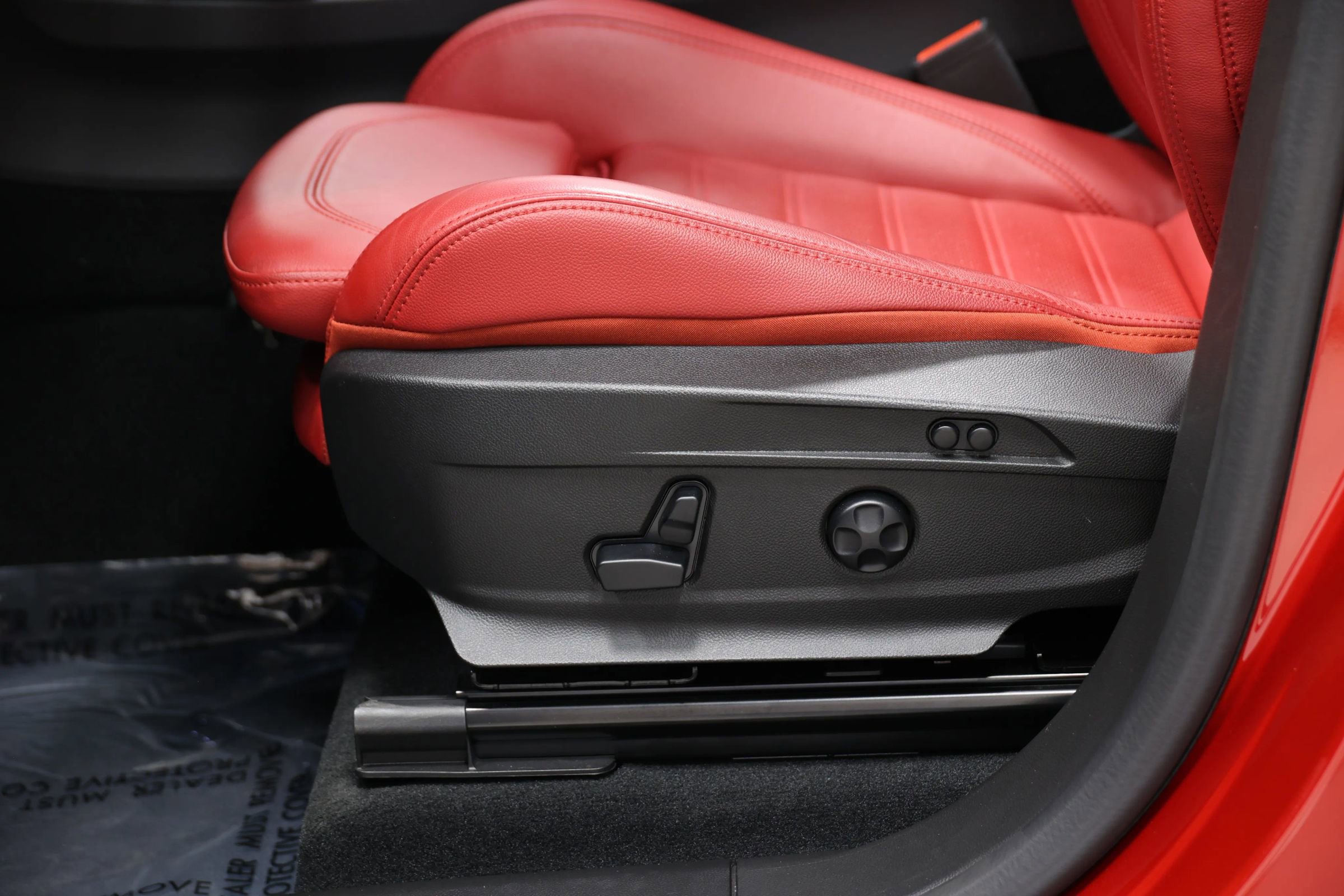 Used 2024 Alfa Romeo Stelvio Quadrifoglio image 15