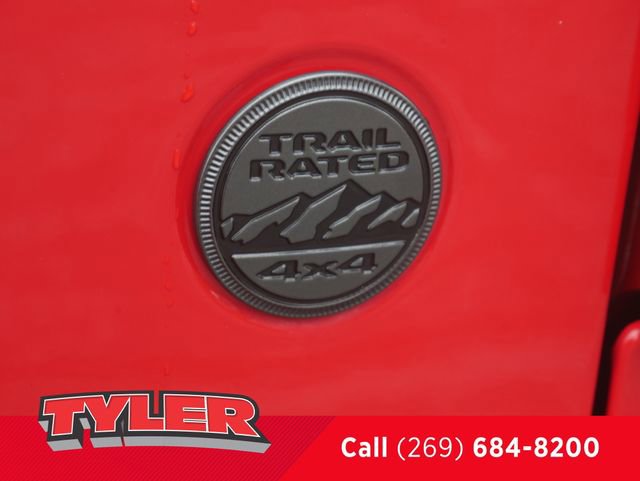 Certified 2022 Jeep Gladiator Willys image 14