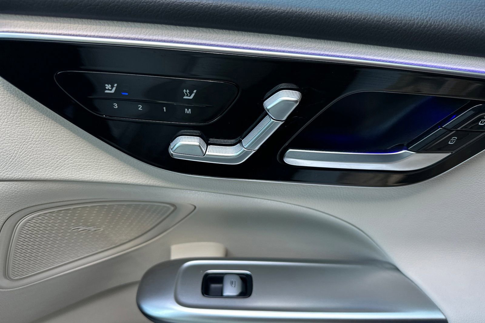 Certified 2024 Mercedes-Benz C 300 Sedan image 21