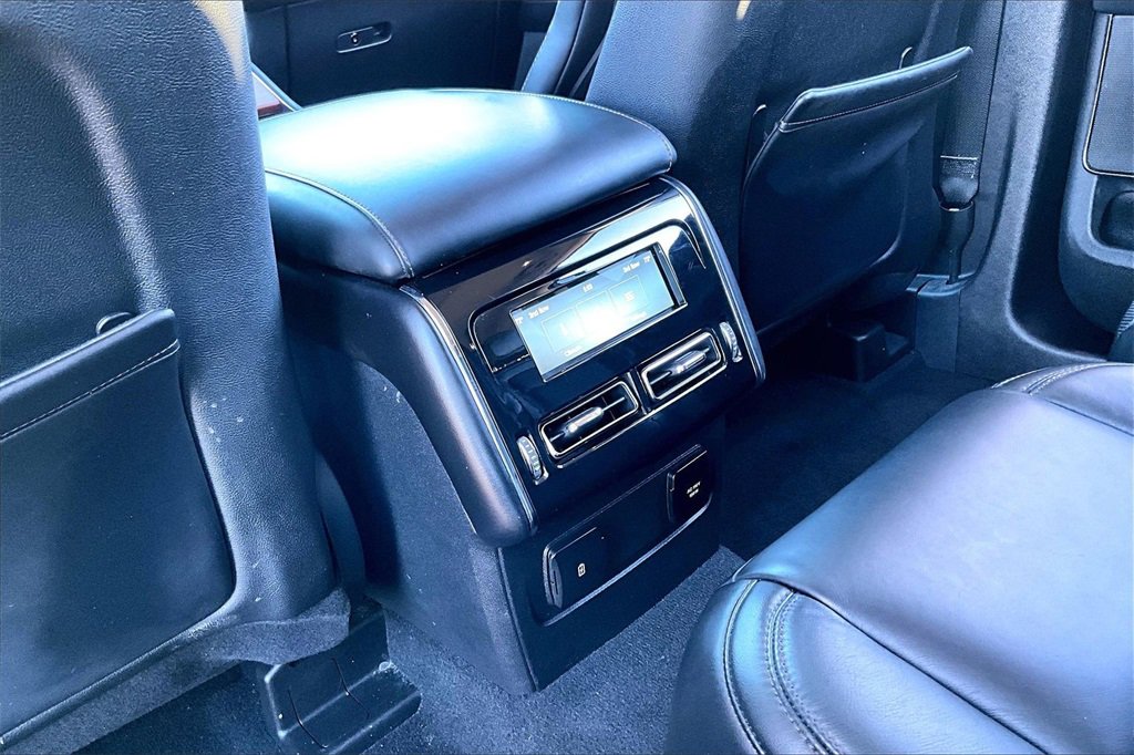 Used 2020 Lincoln Aviator Reserve image 25