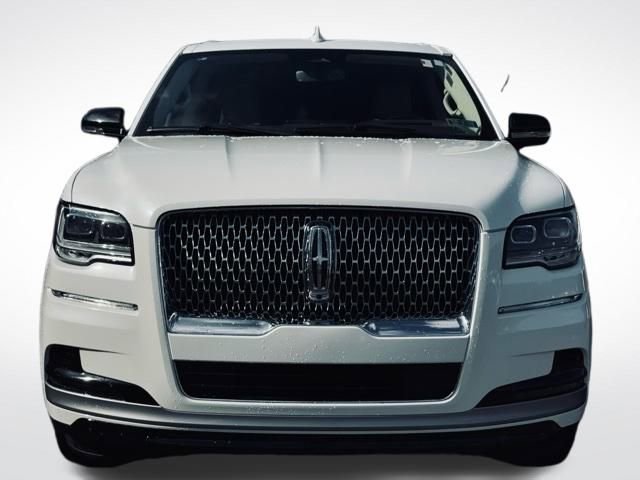 Used 2024 Lincoln Navigator L Reserve image 2