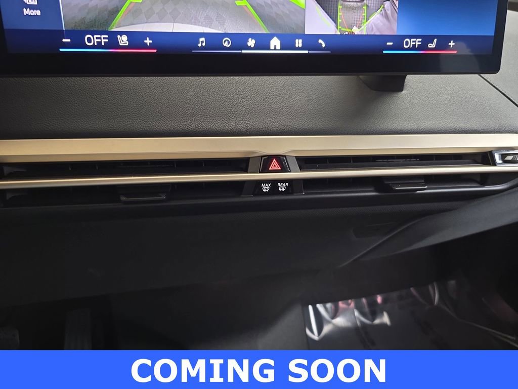 Used 2024 BMW iX xDrive50 w/ Sport Package image 27