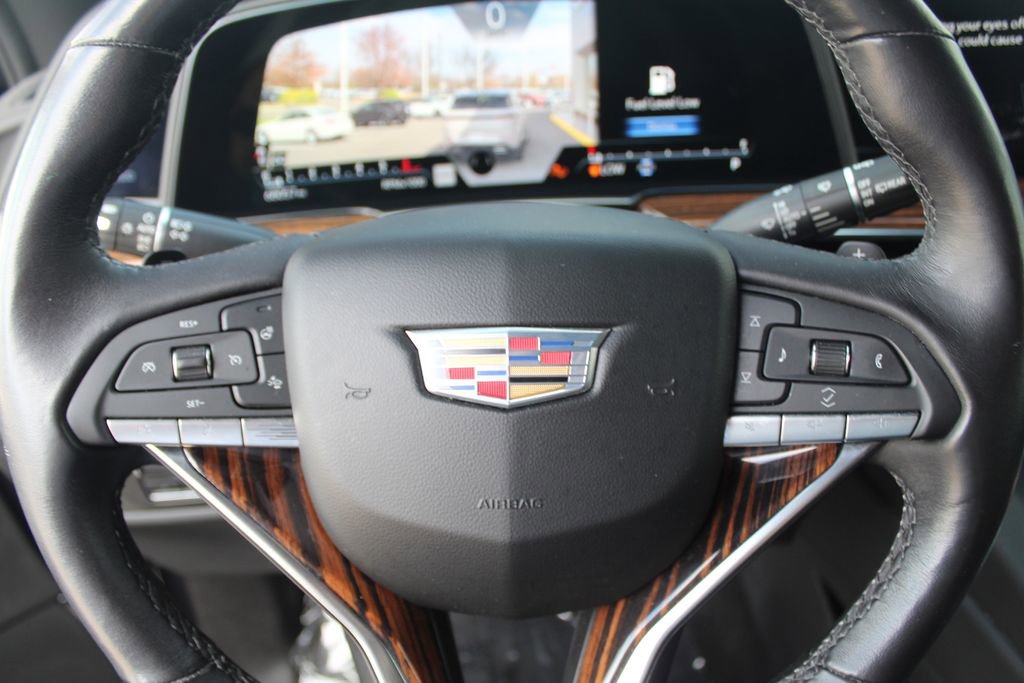 Used 2021 Cadillac Escalade ESV Premium Luxury w/ Driver Assist Tech Package AWD/4WD image 17