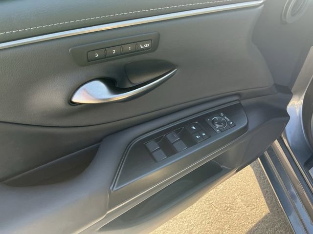 Used 2020 Lexus ES 350 w/ Premium Package FWD image 19