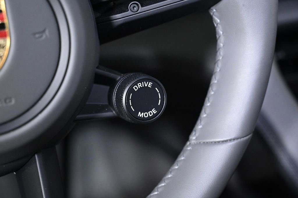 Used 2024 Porsche Taycan 4S image 22