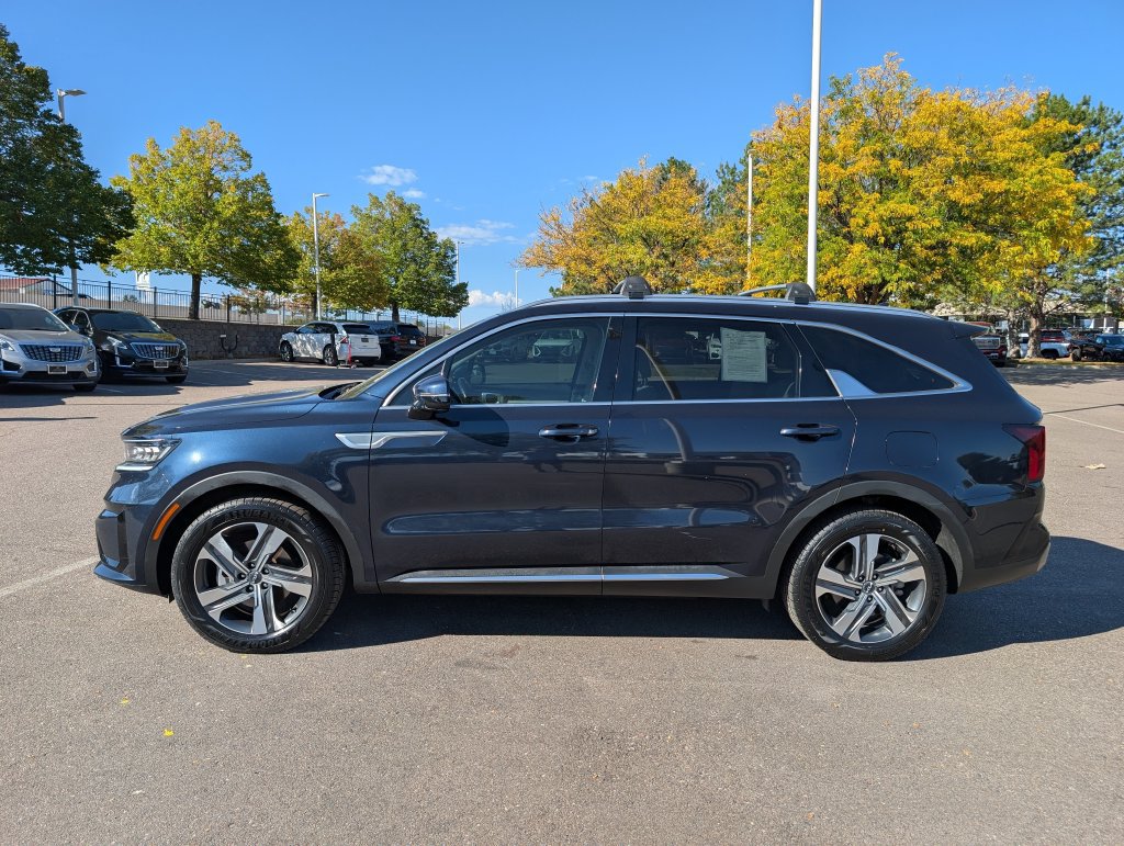 Used 2022 Kia Sorento SX AWD/4WD image 3