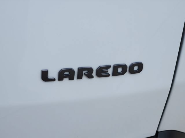 Used 2026 Jeep Cherokee Laredo AWD/4WD image 13