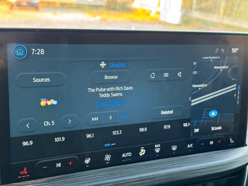 Used 2024 Ford Escape Platinum w/ Premium Technology Package image 22