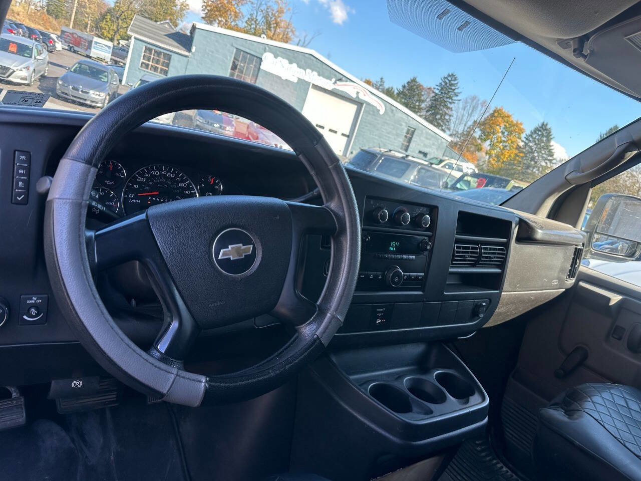 Used 2008 Chevrolet Express 2500 image 12