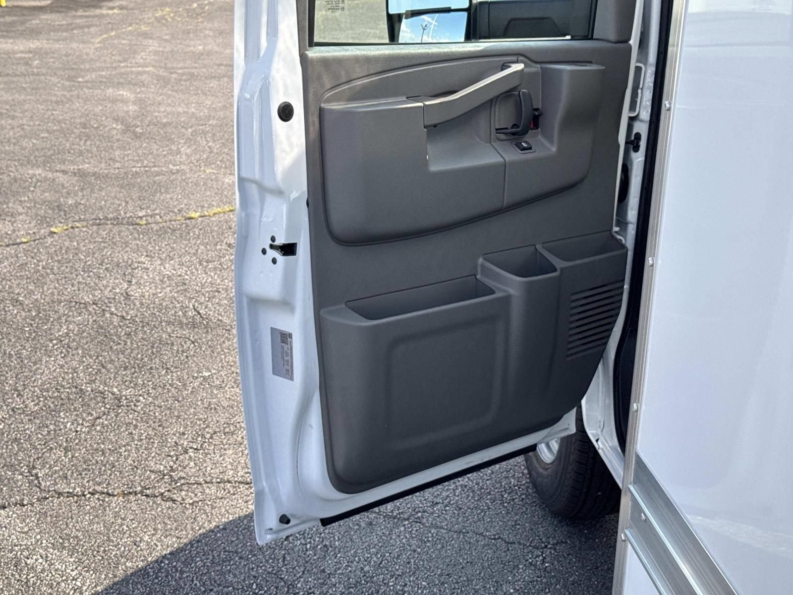 New 2026 Chevrolet Express 4500 w/ Power Convenience Package RWD image 13