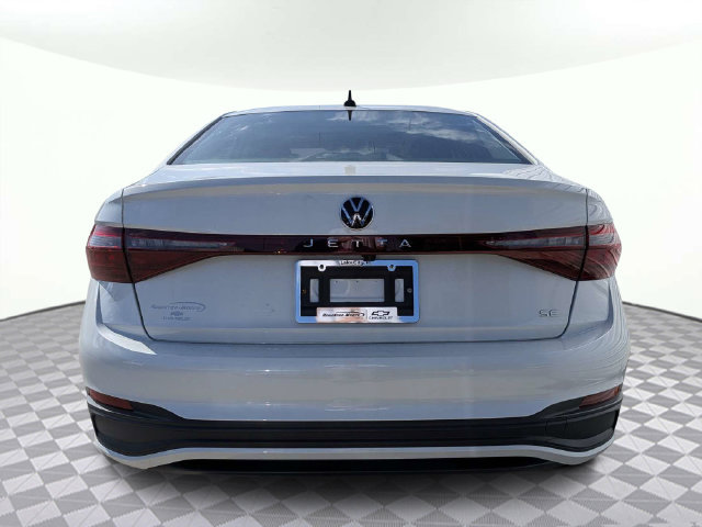 Used 2025 Volkswagen Jetta SE FWD image 4