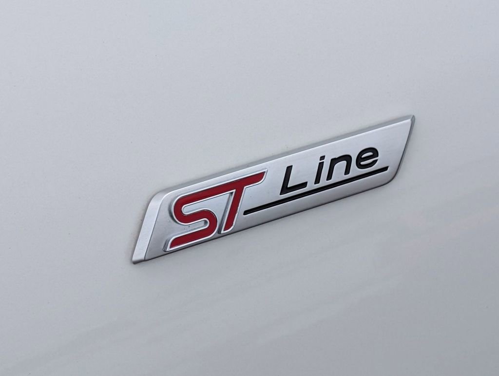 New 2026 Ford Escape ST-Line w/ Cold Weather Package image 13
