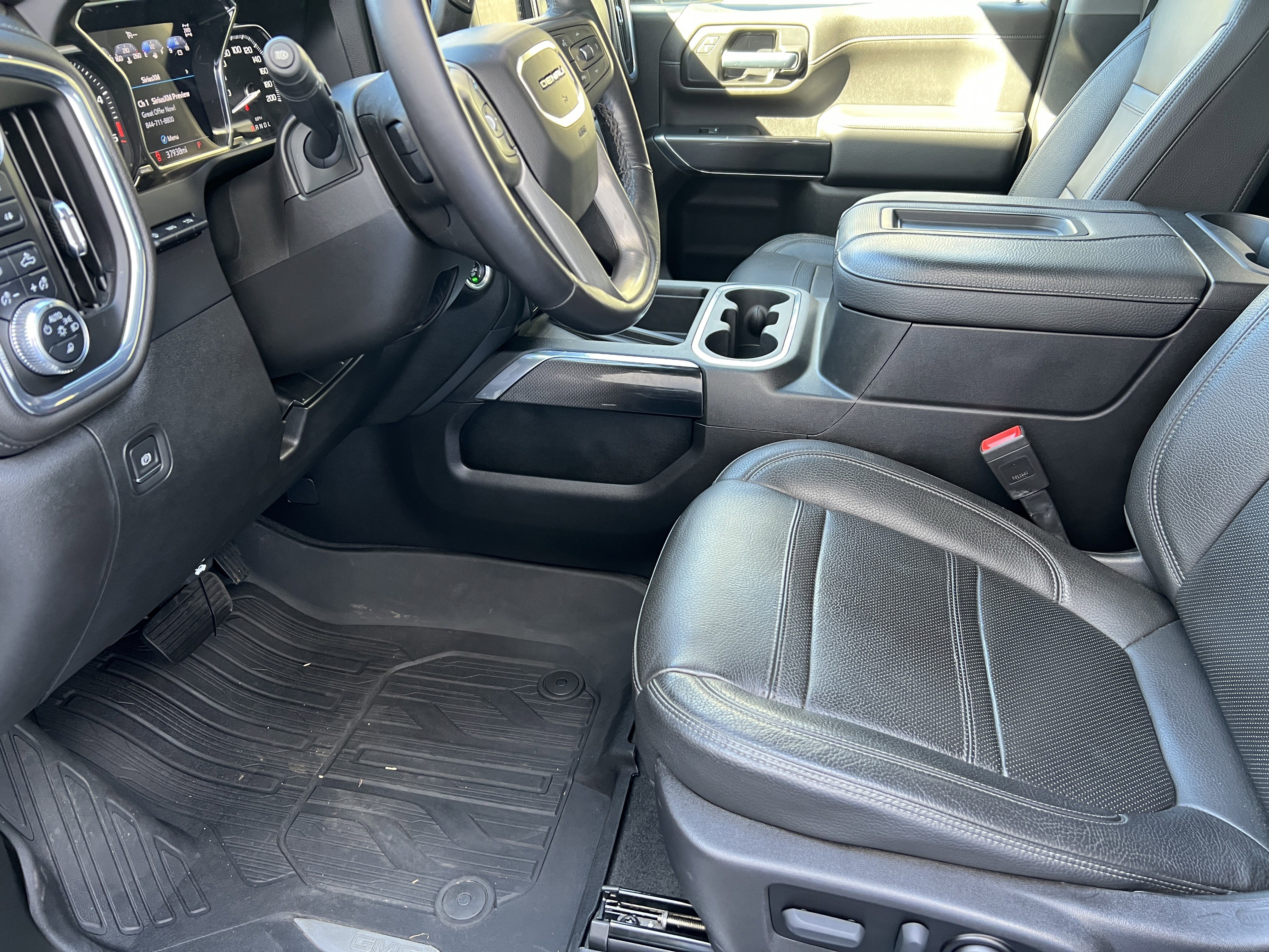 Used 2022 GMC Sierra 3500 Denali w/ Denali Ultimate Package image 15