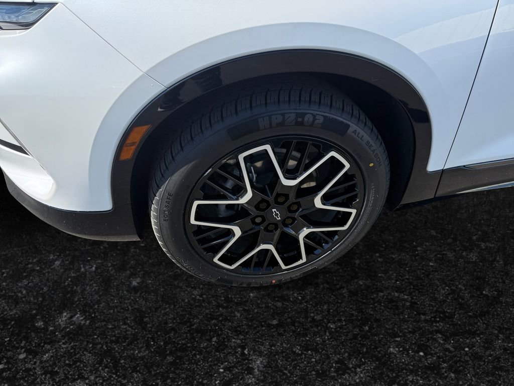 Certified 2023 Chevrolet Blazer RS w/ Driver Confidence II Package image 9