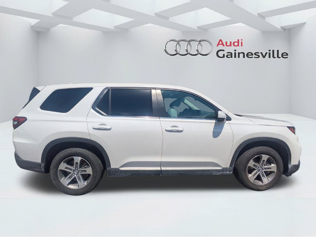 Used 2025 Honda Pilot EX-L image 2