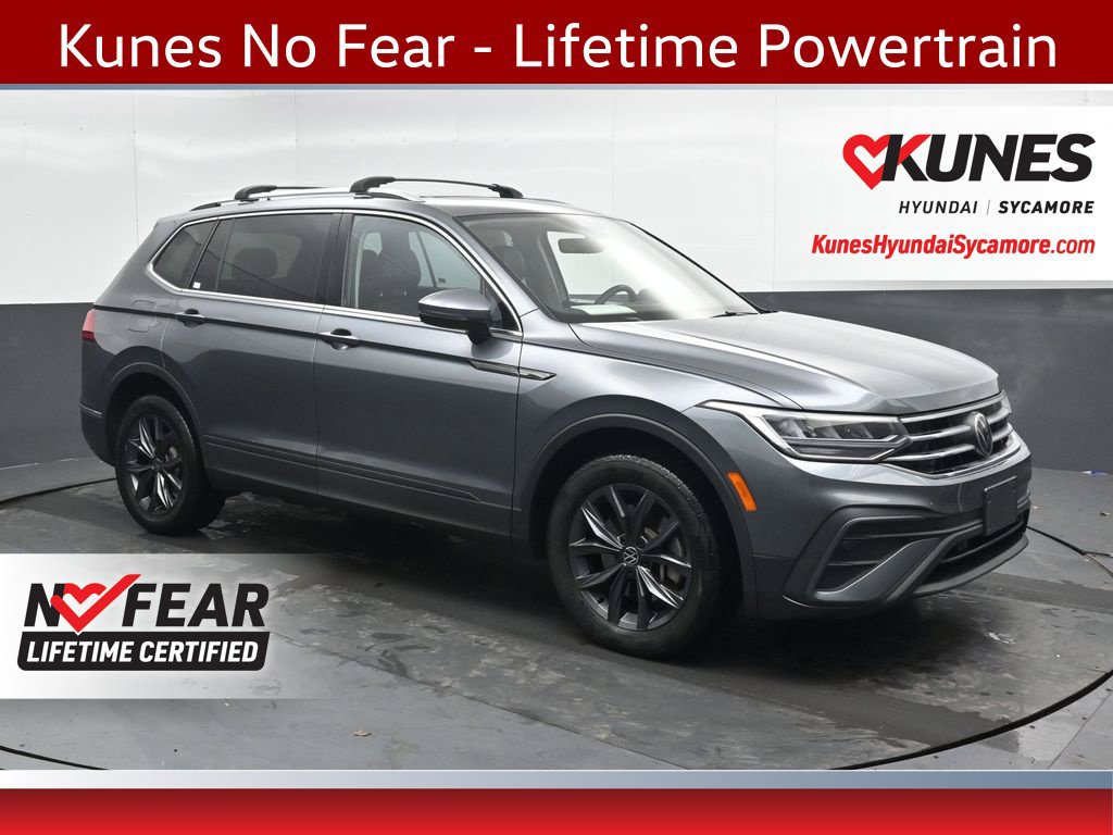 Used 2022 Volkswagen Tiguan SE AWD/4WD image 1