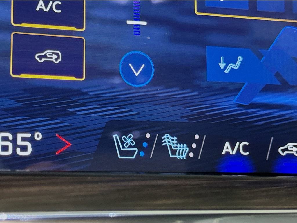 Certified 2025 Chevrolet Tahoe Premier image 19