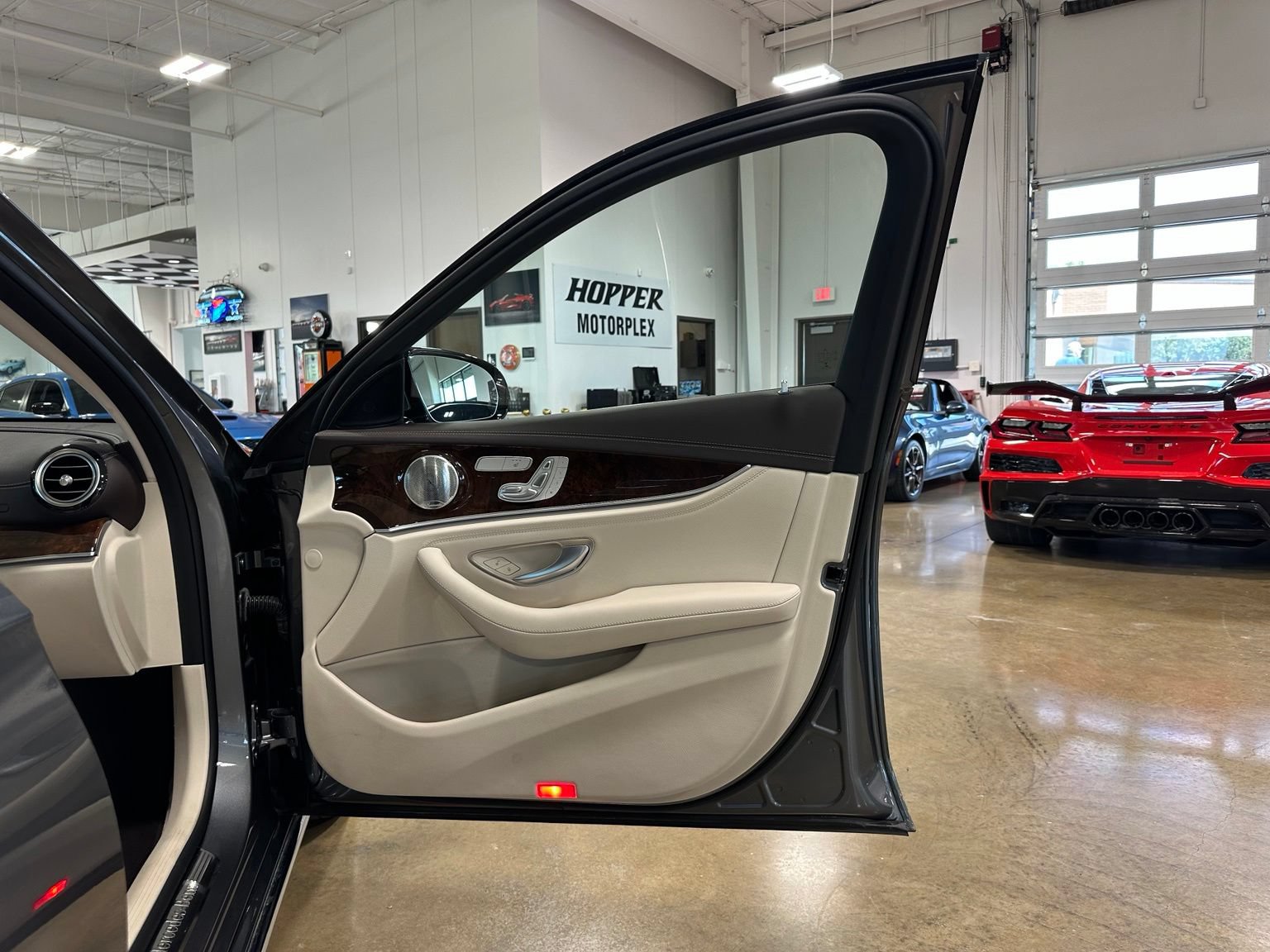 Used 2017 Mercedes-Benz E 300 image 40