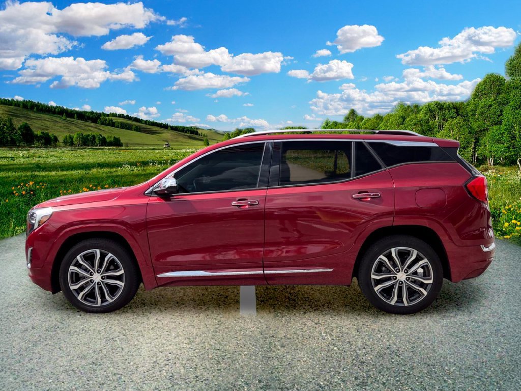 Used 2019 GMC Terrain Denali w/ Advanced Safety Package FWD image 3