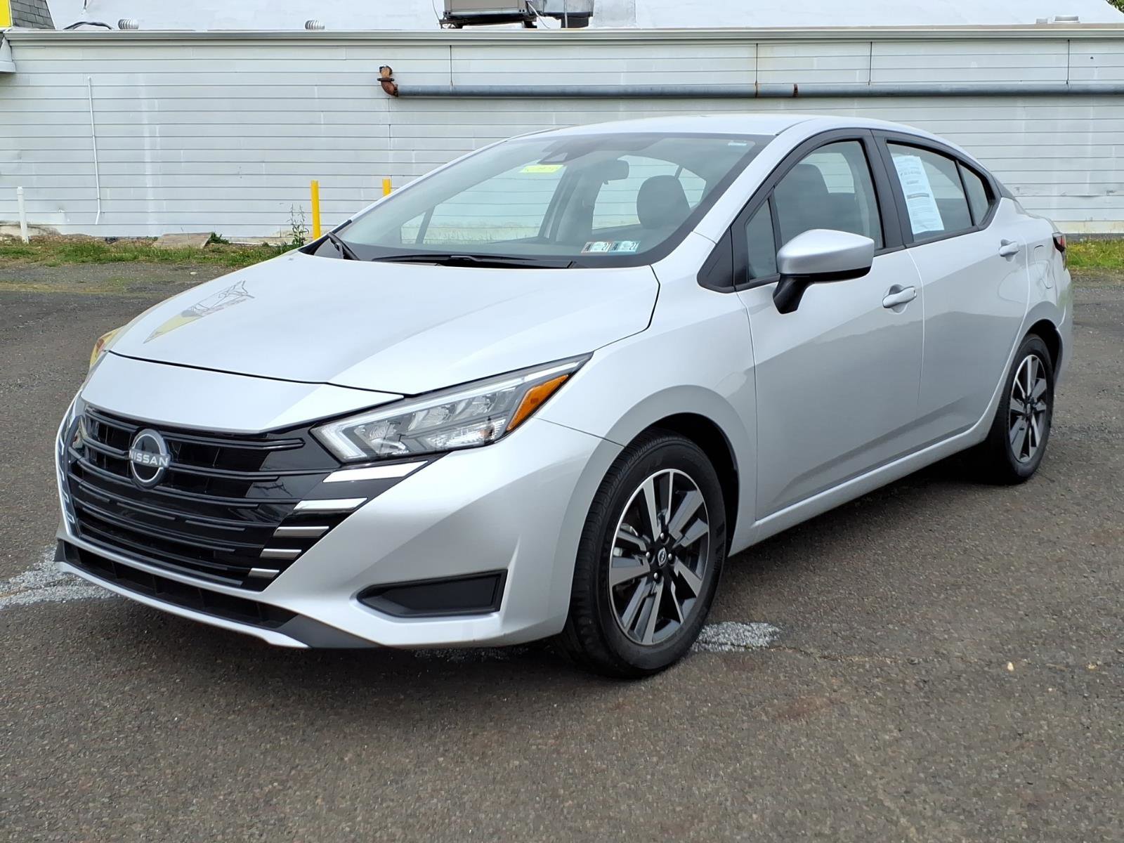 Certified 2025 Nissan Versa SV FWD image 8