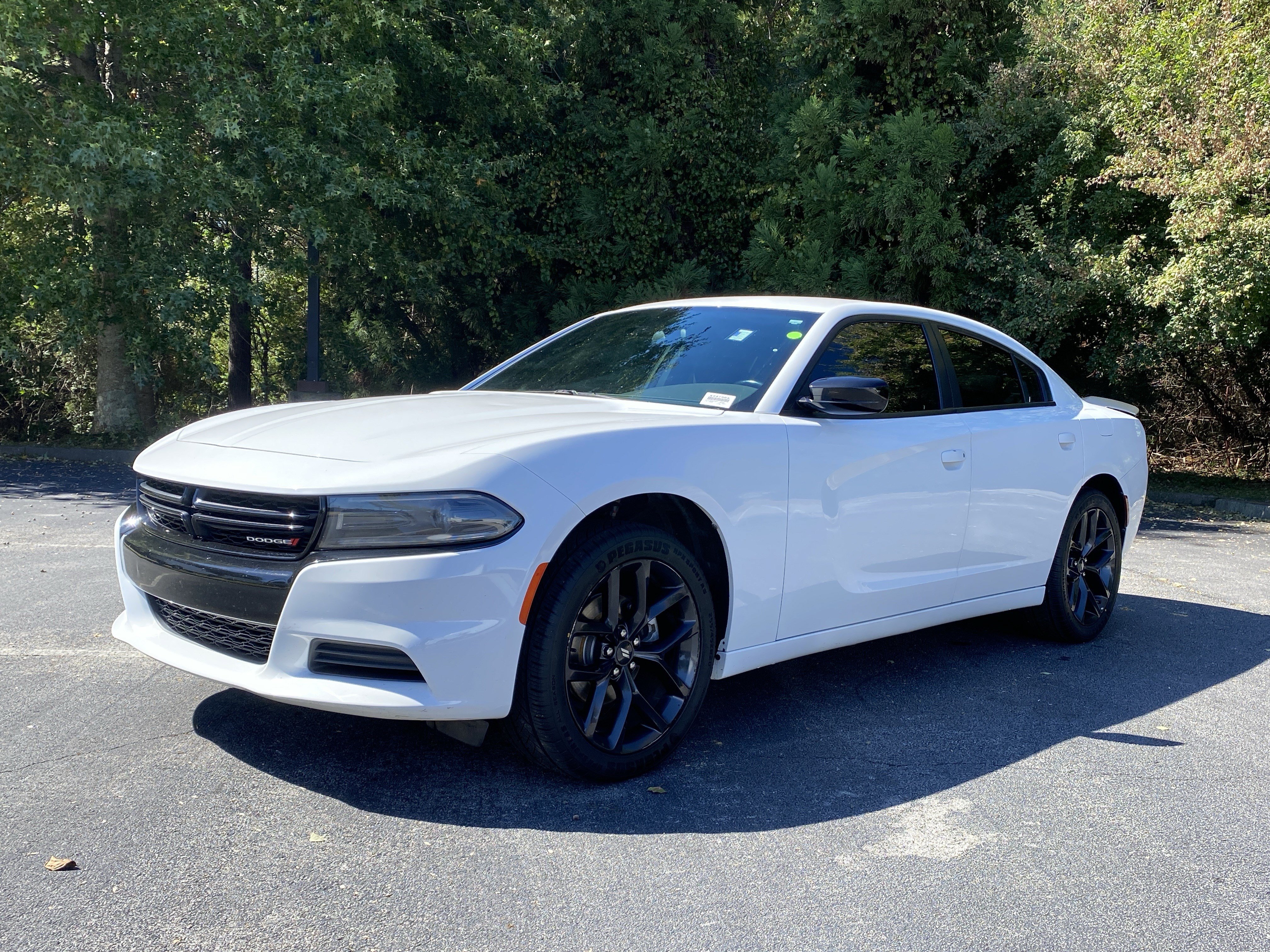 Used 2022 Dodge Charger SXT w/ Blacktop Package RWD image 50