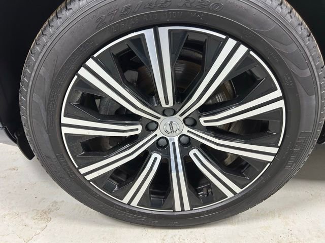 Used 2024 Volvo XC90 B5 Plus w/ Protection Package Premier image 4