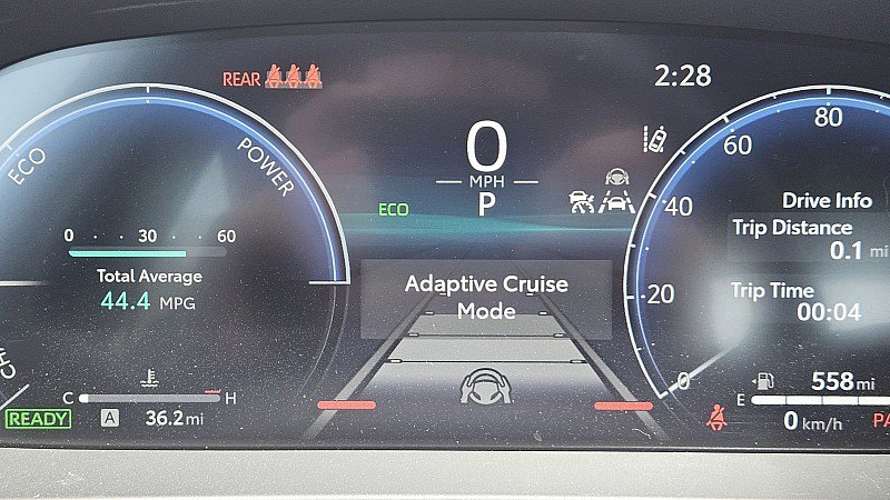 Used 2025 Toyota Crown AWD/4WD image 17