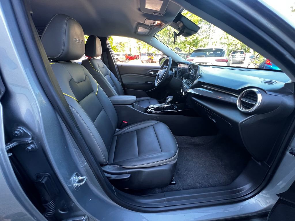 Used 2024 Chevrolet Trax ACTIV w/ Driver Confidence Package FWD image 24