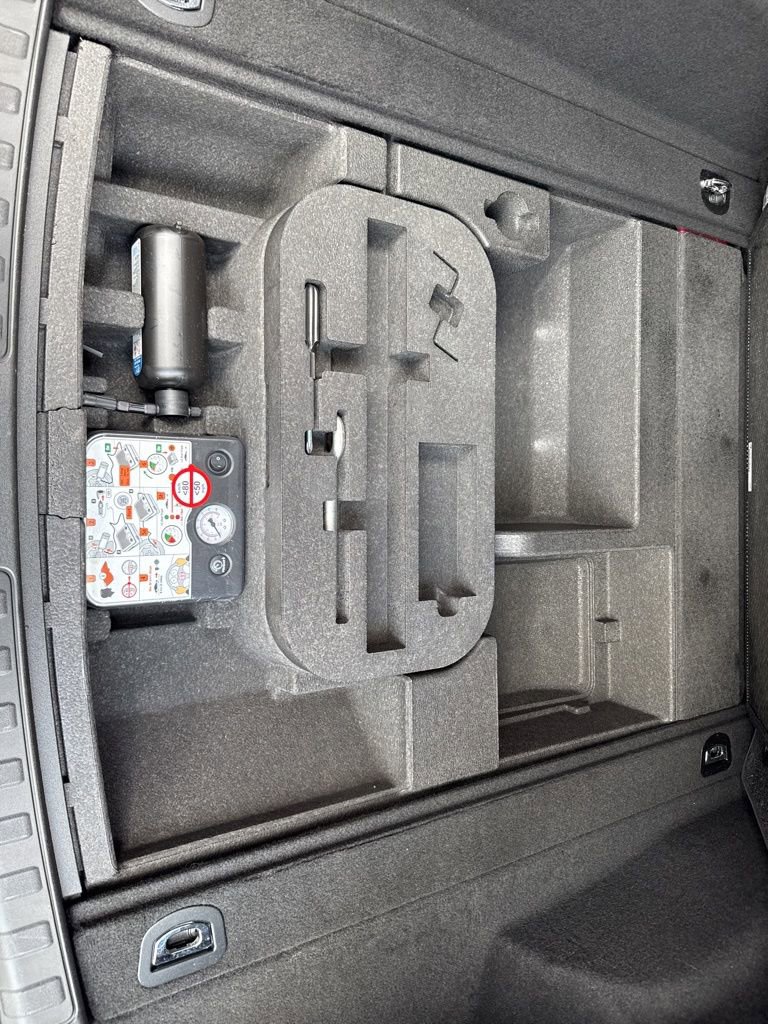 Used 2024 Alfa Romeo Stelvio Veloce image 57