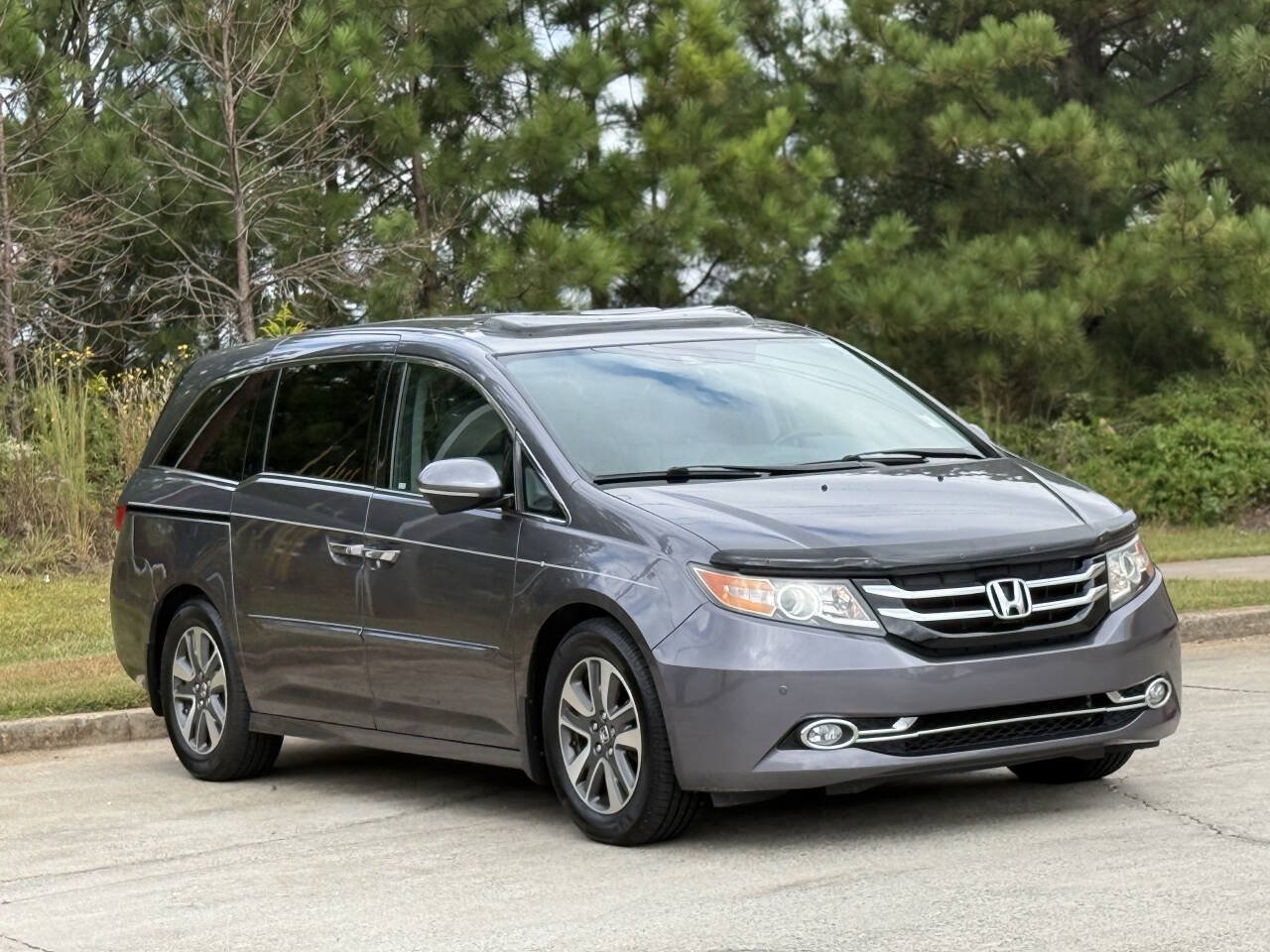 Used 2016 Honda Odyssey Touring image 3