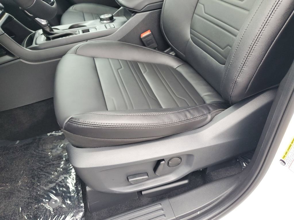 New 2025 Ford Ranger Lariat w/ FX4 Off-Road Package image 13