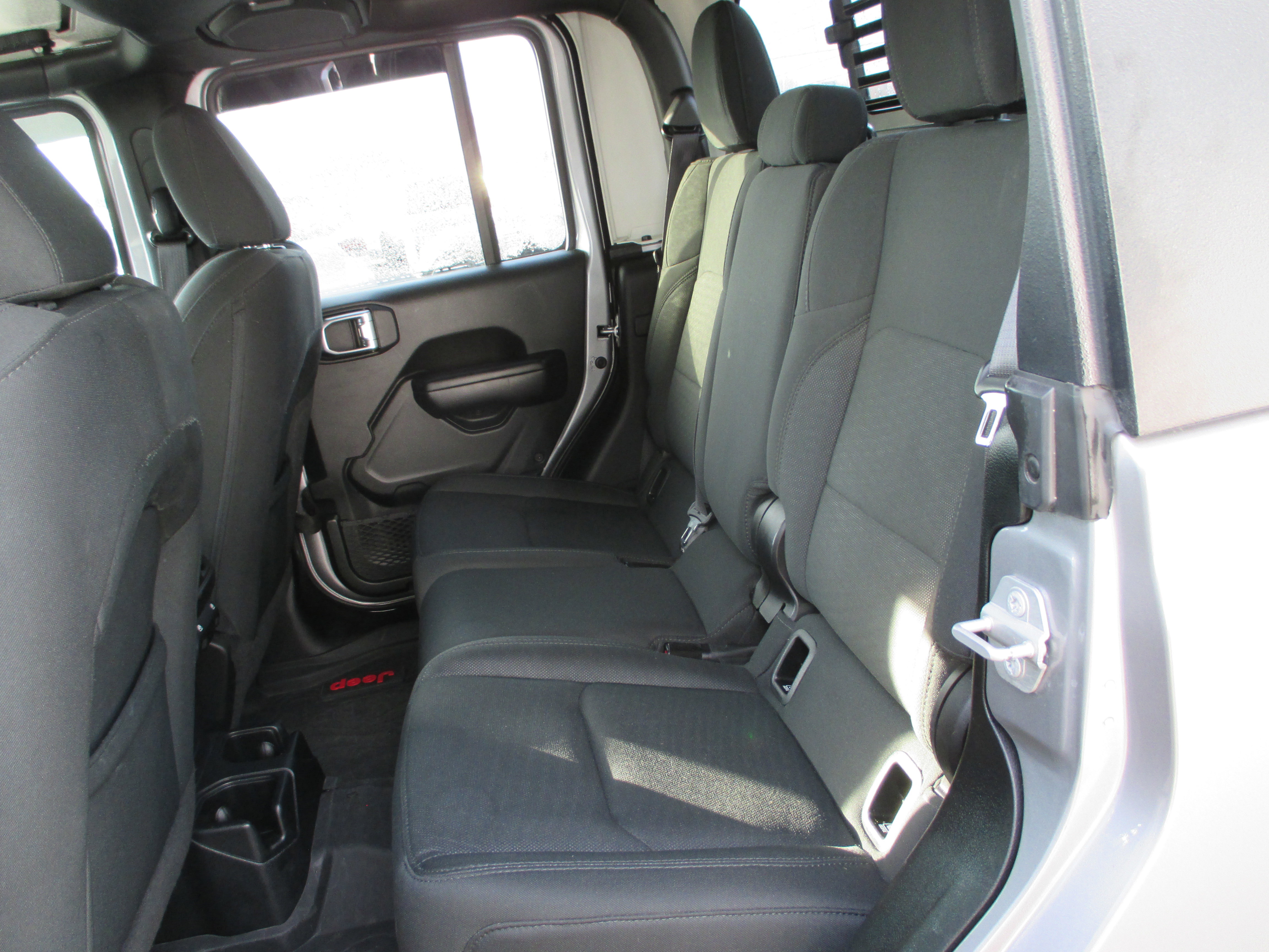 Used 2020 Jeep Gladiator Sport w/ Quick Order Package 24S image 11