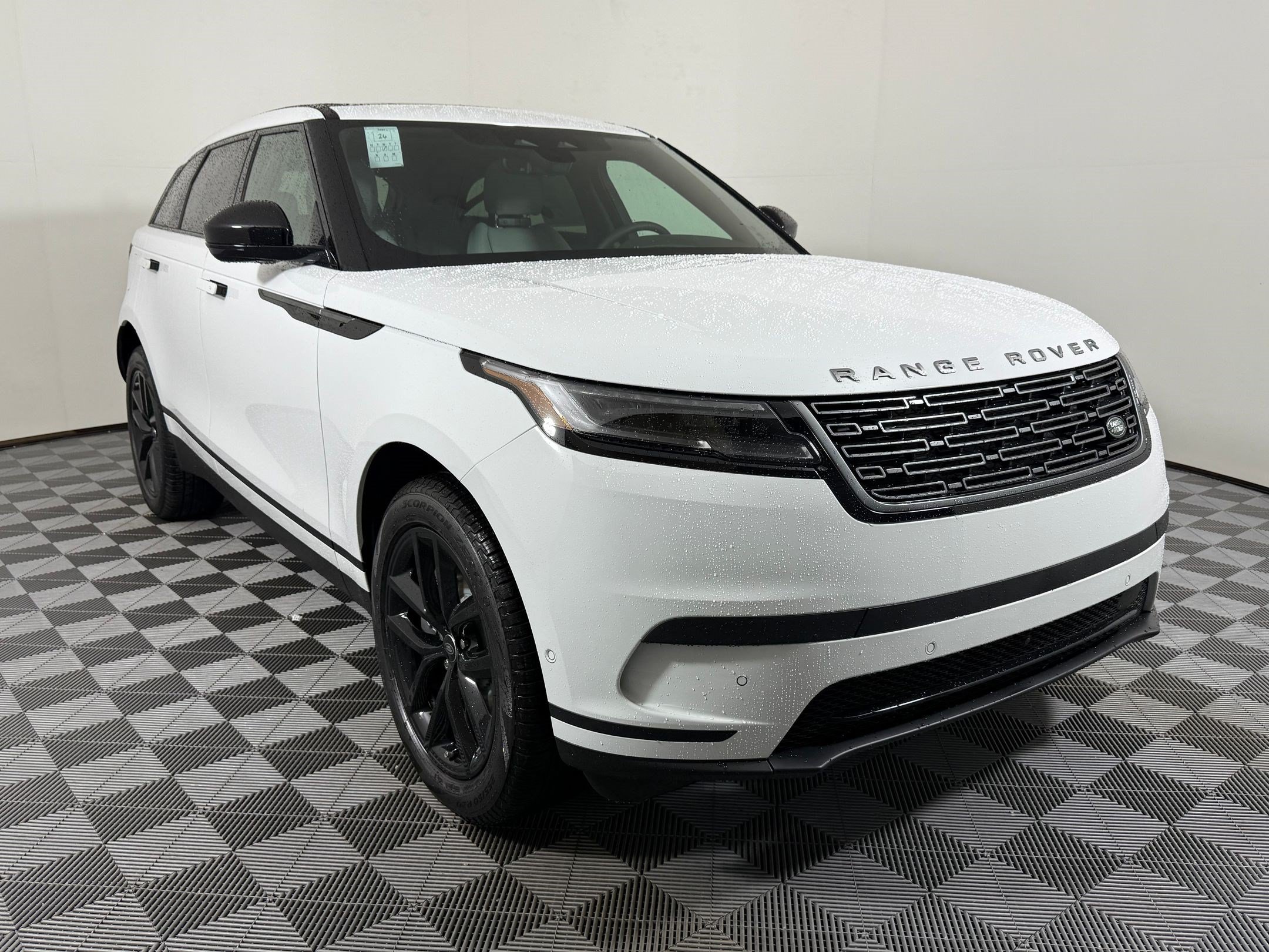 New 2026 Land Rover Range Rover Velar S AWD/4WD image 7