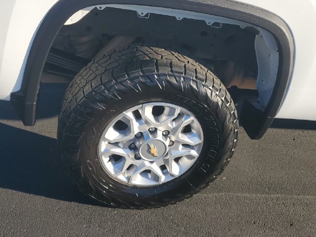Certified 2024 Chevrolet Silverado 2500 LT w/ Convenience Package AWD/4WD image 5