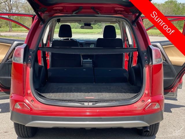 Used 2017 Toyota RAV4 XLE FWD image 40