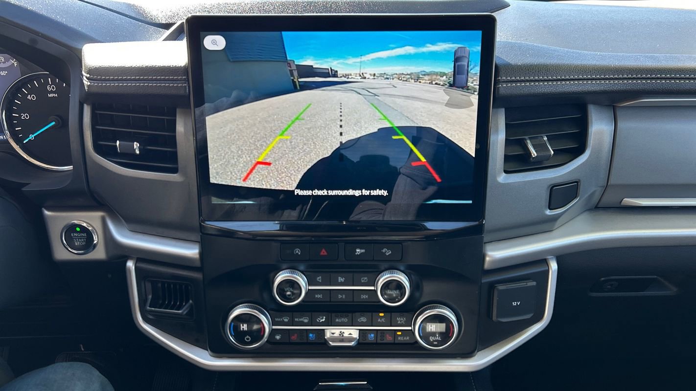 Used 2023 Ford Expedition XLT AWD/4WD image 28