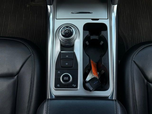 Used 2020 Ford Explorer XLT w/ Equipment Group 202A image 32