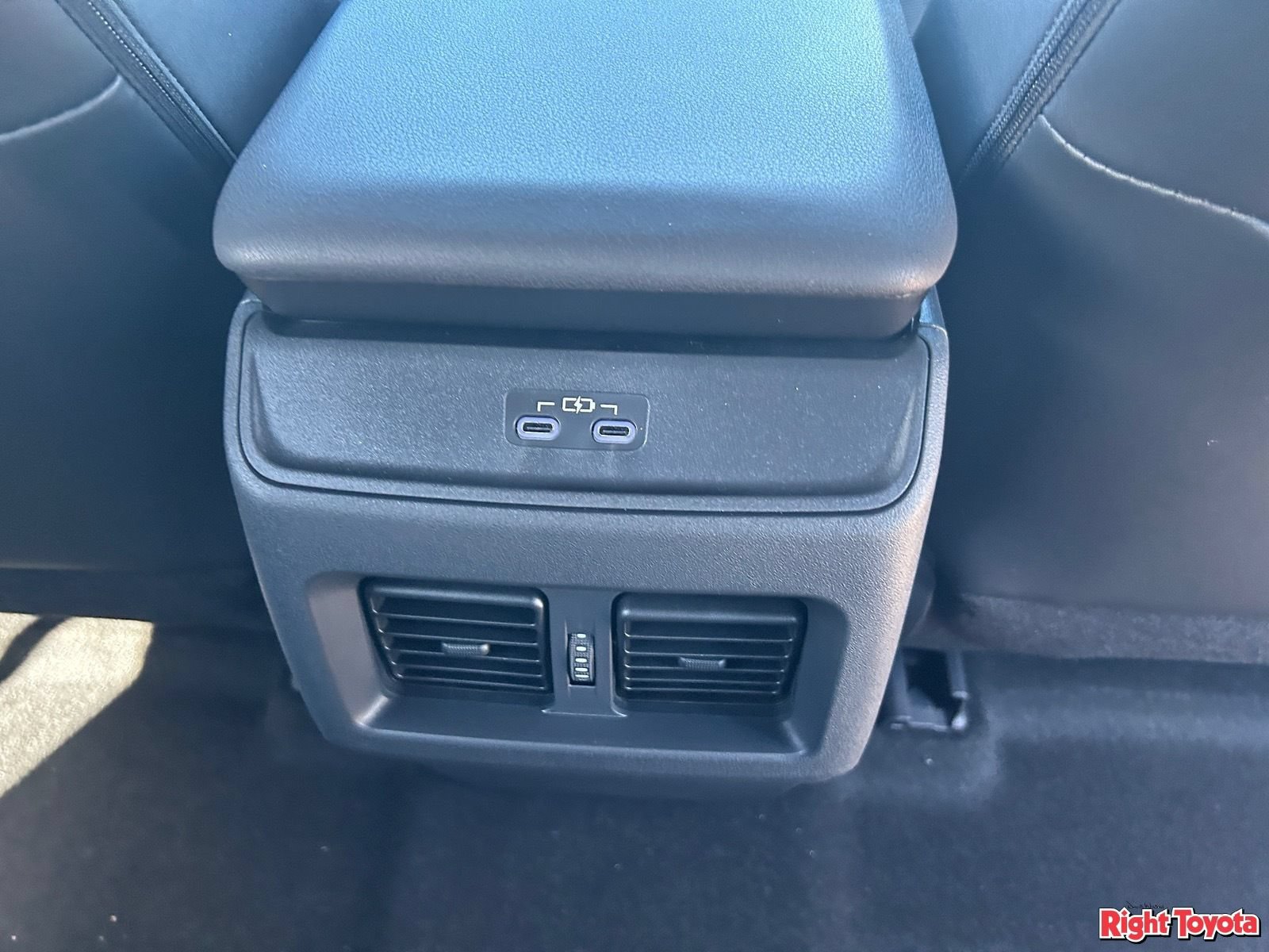 New 2026 Toyota C-HR AWD/4WD image 17