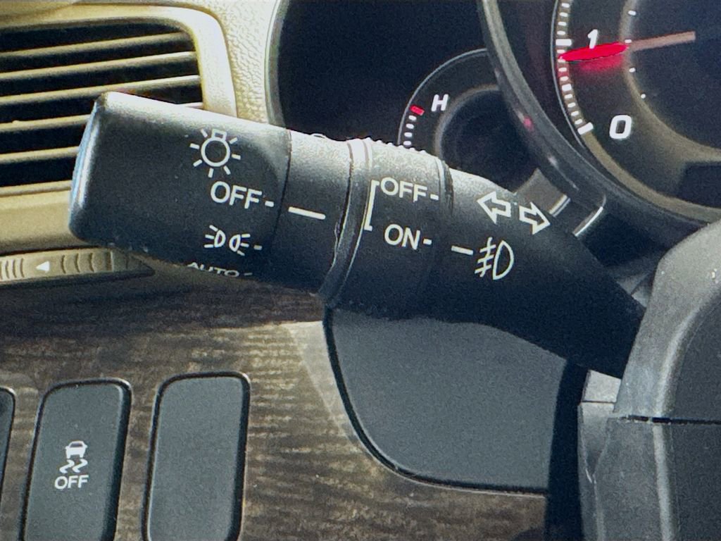 Used 2012 Acura MDX w/ Technology Package AWD/4WD image 12