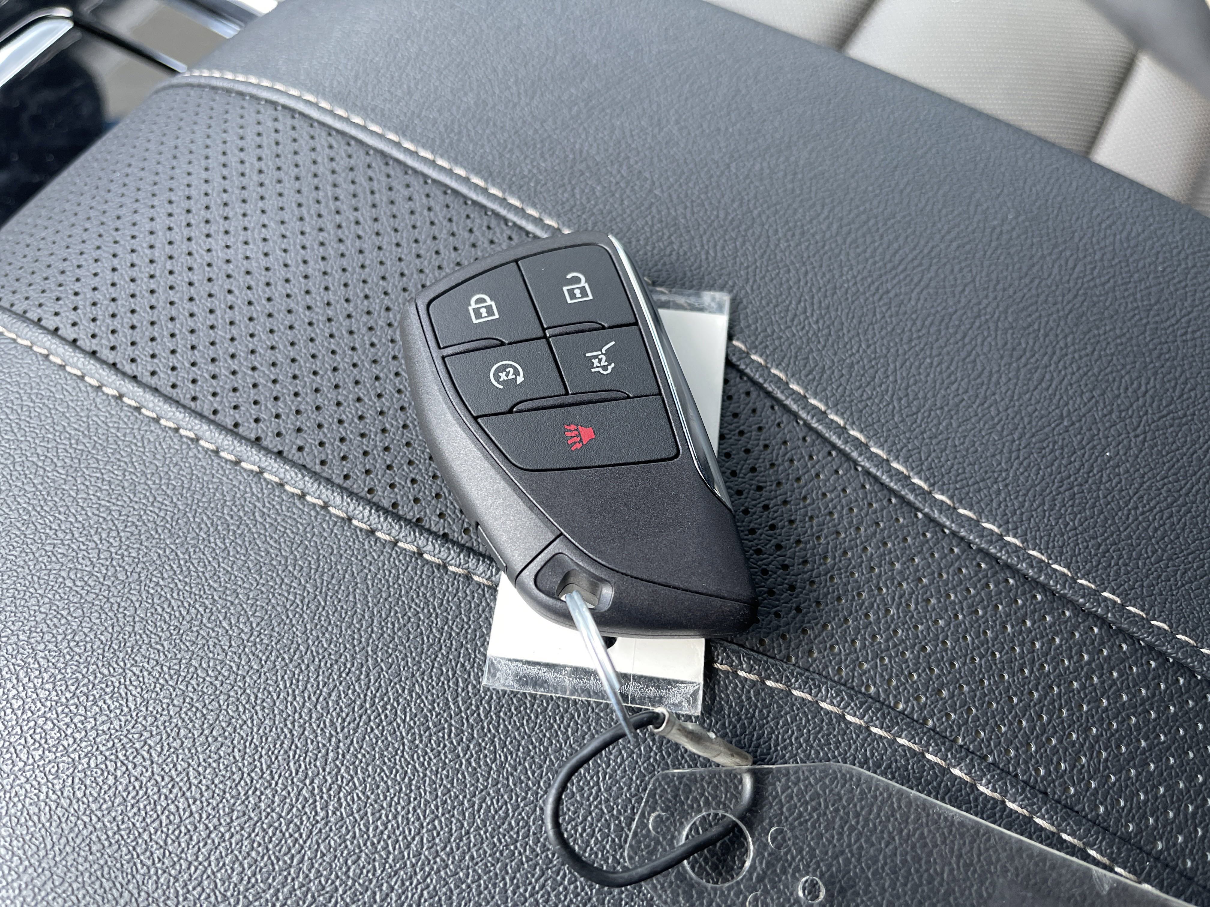 Used 2024 Chevrolet Traverse RS image 53