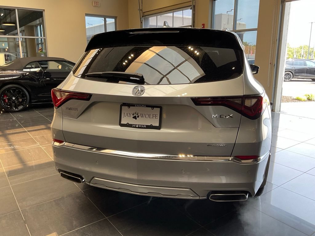 Certified 2026 Acura MDX w/ Advance Package AWD/4WD image 6