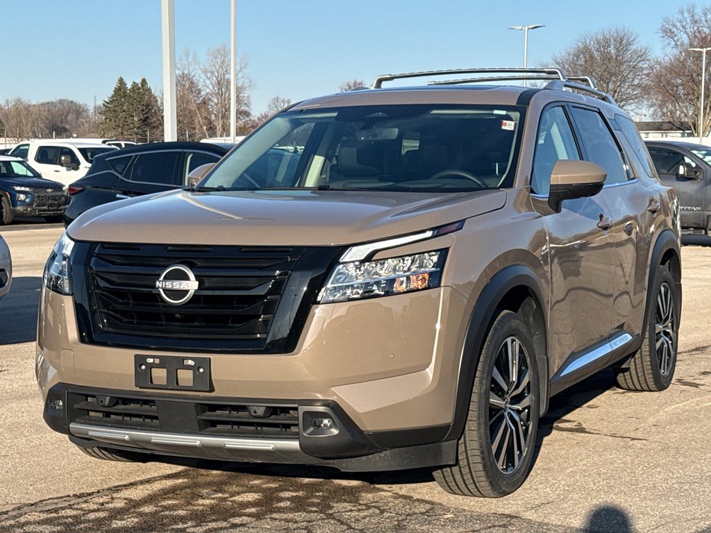 Certified 2023 Nissan Pathfinder Platinum image 2